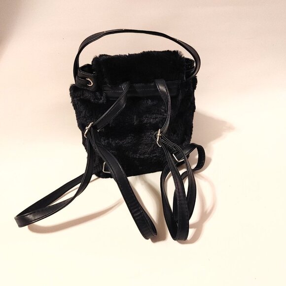 Limited Edition Swarovski Mini Backpack Blue Faux Fur - Never Used NEW Mini Bag - Picture 8 of 9